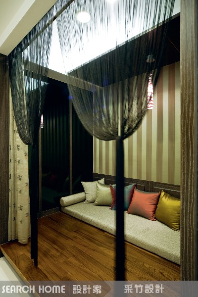 之所以叫「多功能室」，而不叫「和室」或是「書房」，