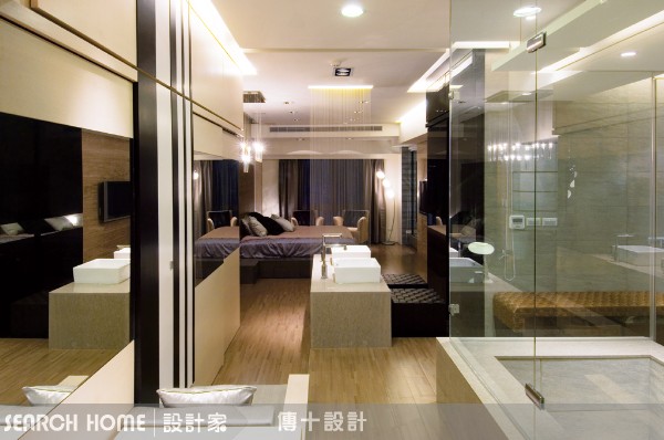 魯啦啦～魯啦啦～嚕啦嚕啦咧～喔～忙碌了一天，最爽快