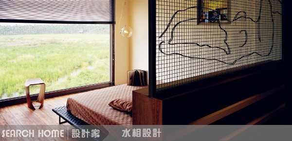 誰說鋁門窗一定要是咖啡色或是金屬色
是的，老爺夫人