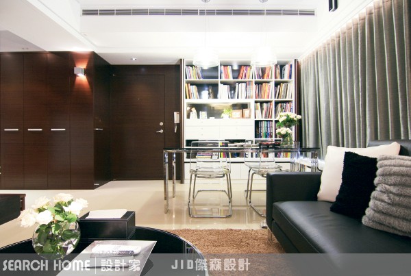 要點07：運用大片落地鏡面大玩魔術
如果沒辦法將門做