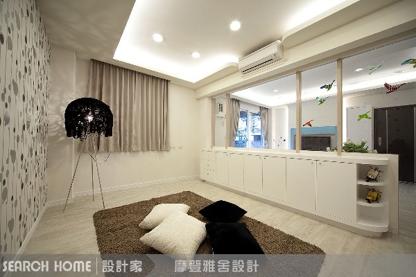 空間6：兒童房
適用窗簾：捲簾及半窗簡易窗簾
窗簾