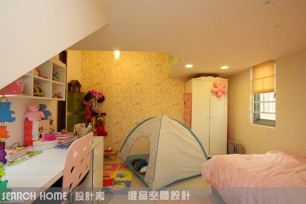 帳篷秘密基地：
每個孩子都渴望有一塊自己的秘密基地