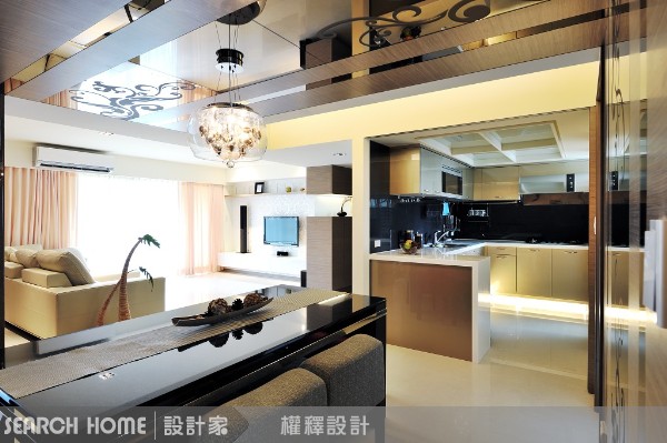 不過，開放式廚房是個趨勢，但它也有缺點，像油煙很易