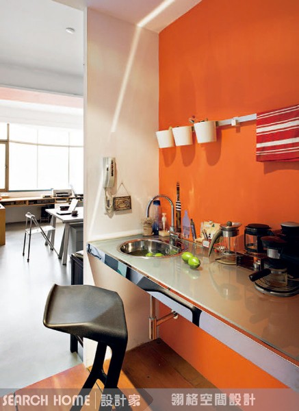 冰箱可以對瓦斯爐嗎?？廚房裡有水與火二種元素，究竟