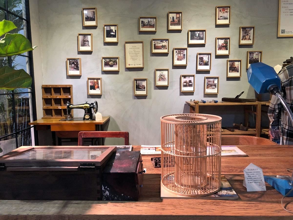 展场中的每个角落都有复古、怀旧的味道。