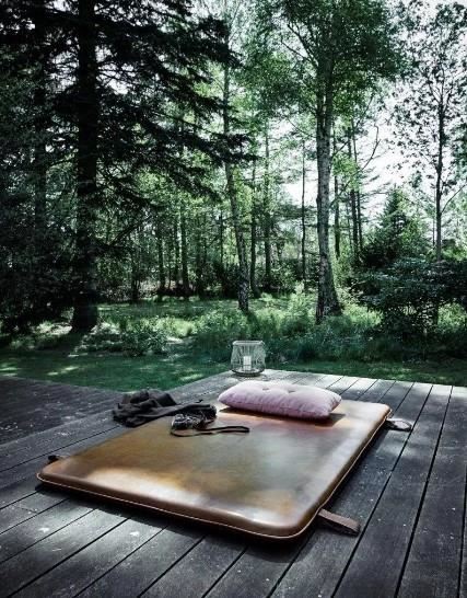 新国际 E1B28 / BY THORNAM