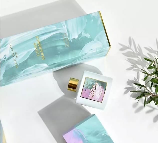 世博展览馆 H1H10 / 赛丝