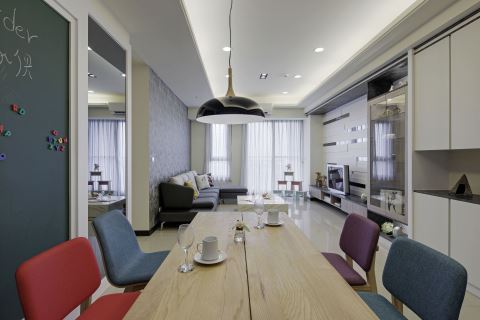 他用满满的收纳柜，把这家人所有东西都整理好了 台湾欧德傢俱股份有限公司