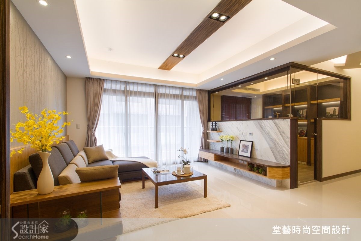 深浅木作混搭镜面，日式宅沉稳不失活泼