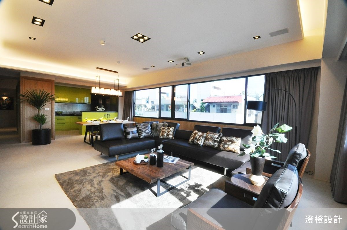 阳光注入充沛活力，宽敞又明亮的现代居家