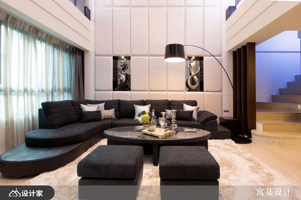 别墅里的豪宅生活，8米挑高串连氣派空間