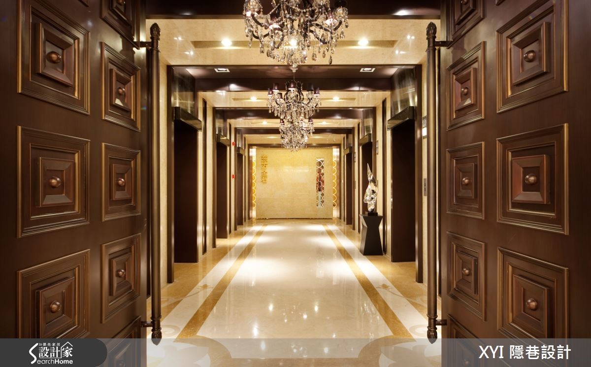 运用金属材质，展现接待会所的大器范