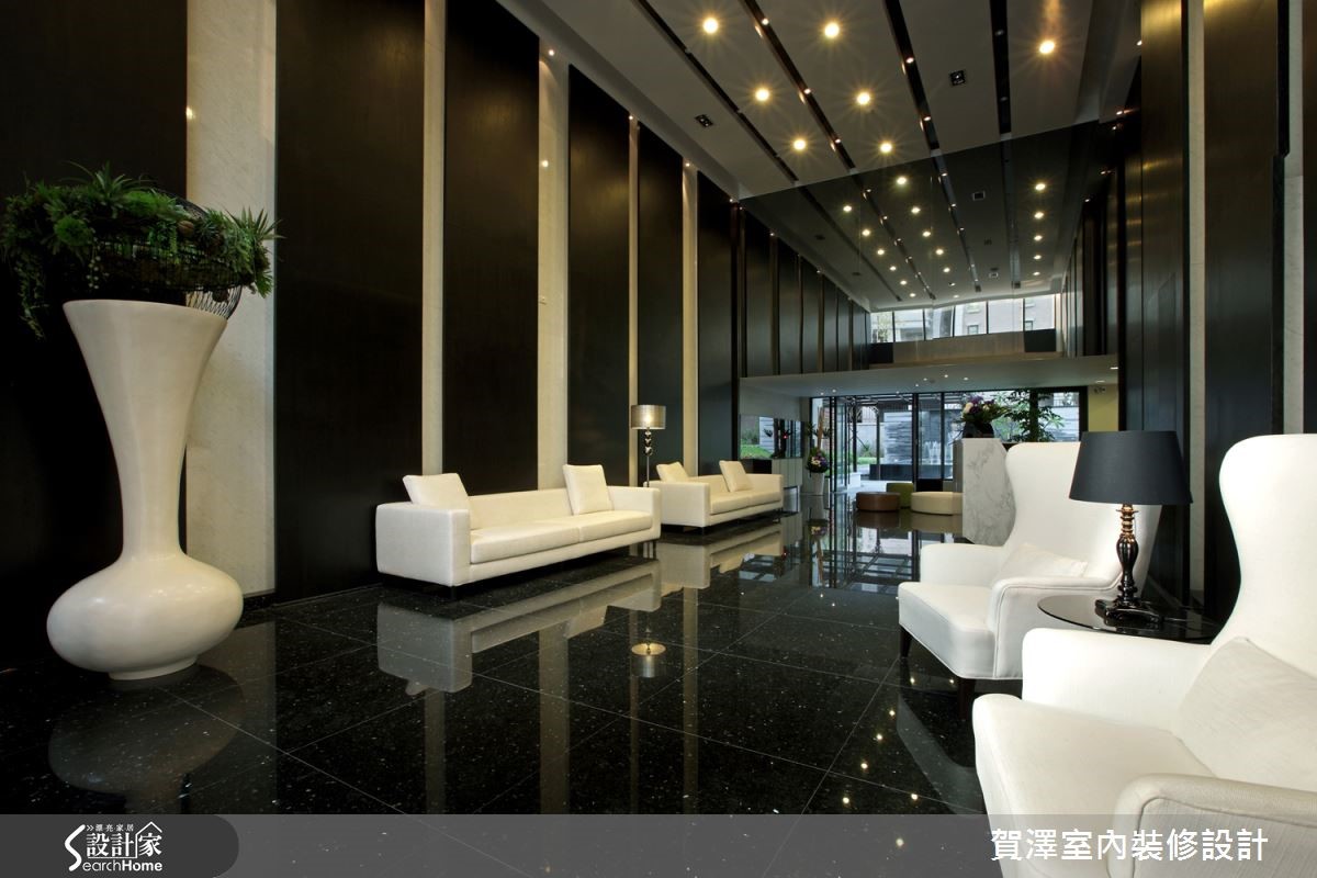 开阔大器，体验低调奢华的现代大厅