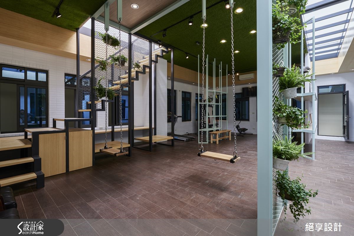 把绿意带进办公室，上班还可以荡秋千