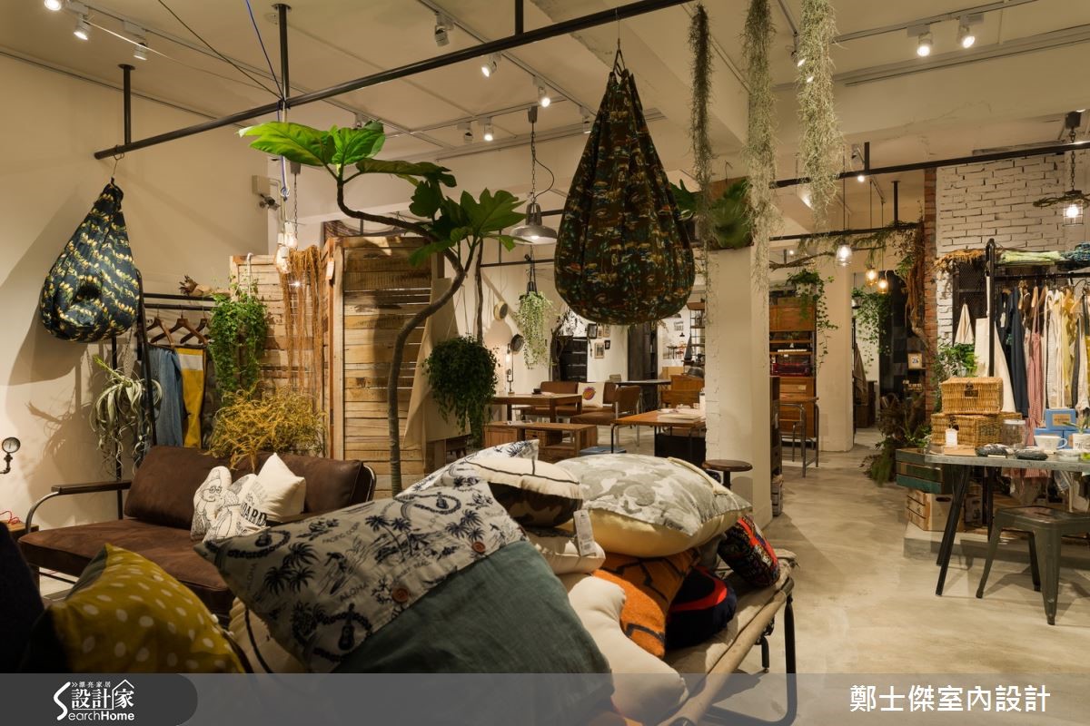 注入自然绿植，如森林般的家具展示店