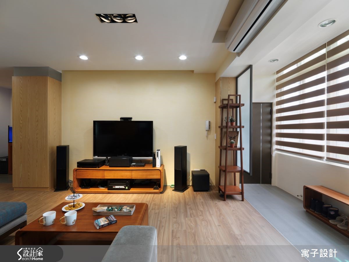 善用清玻璃与木质，打造混搭风格宅