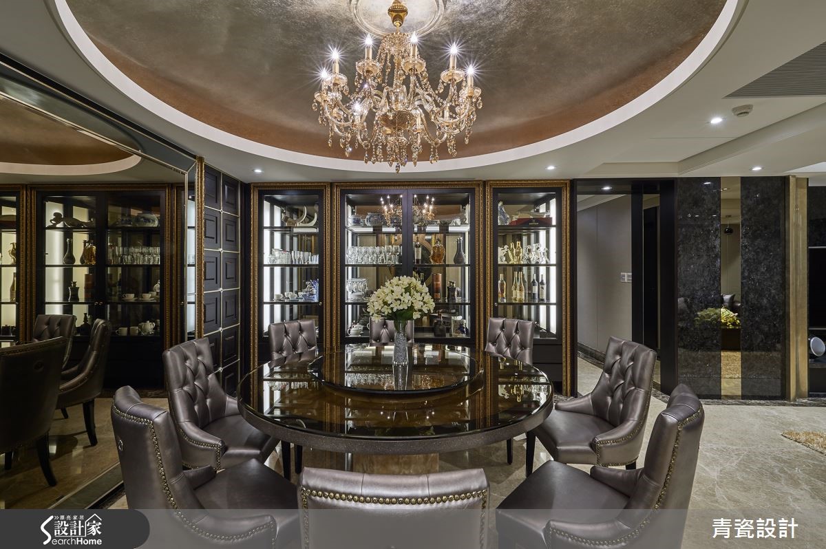 石材、镀金、水晶灯堆叠，古典宅造大器范