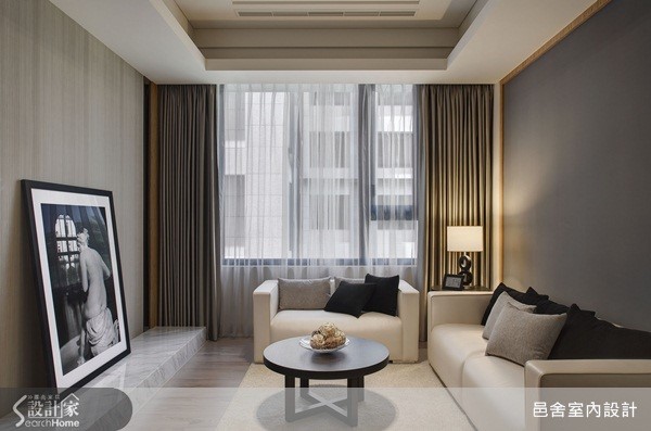 注入低彩度色系，新古典宅提升优雅质感