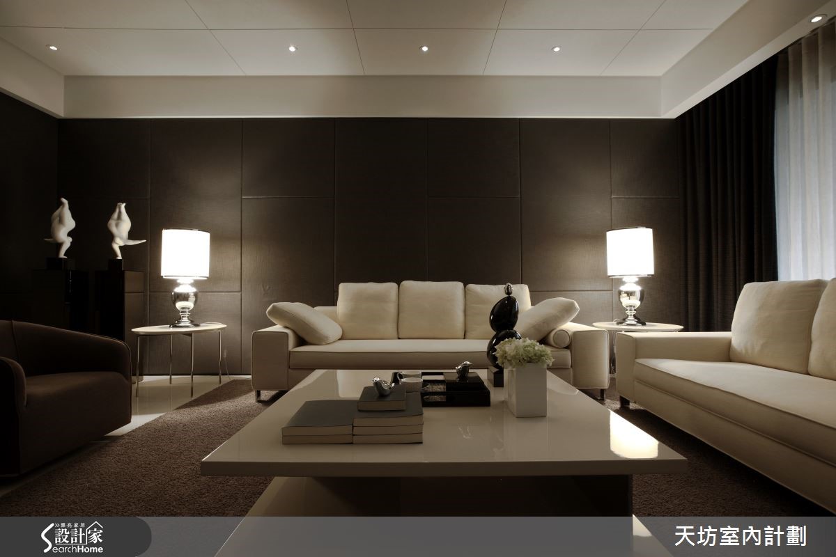 对称格局和细腻风格，造质感现代宅