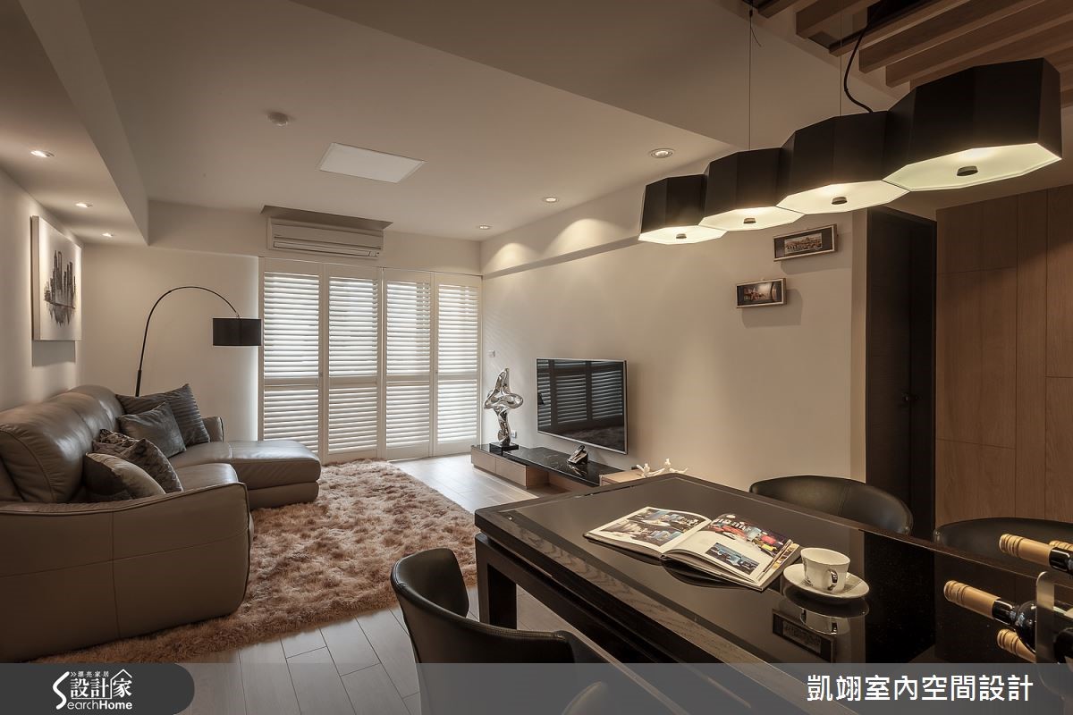 重塑动线辅以木质素材，打造疗愈机能宅