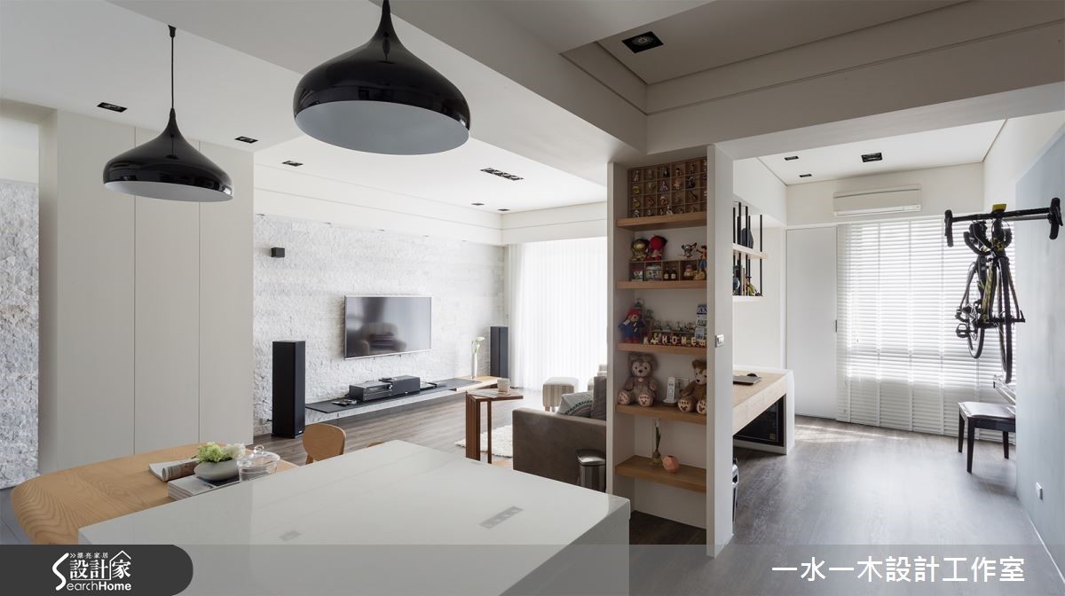 注入木质和文化石，净白空间添暖意