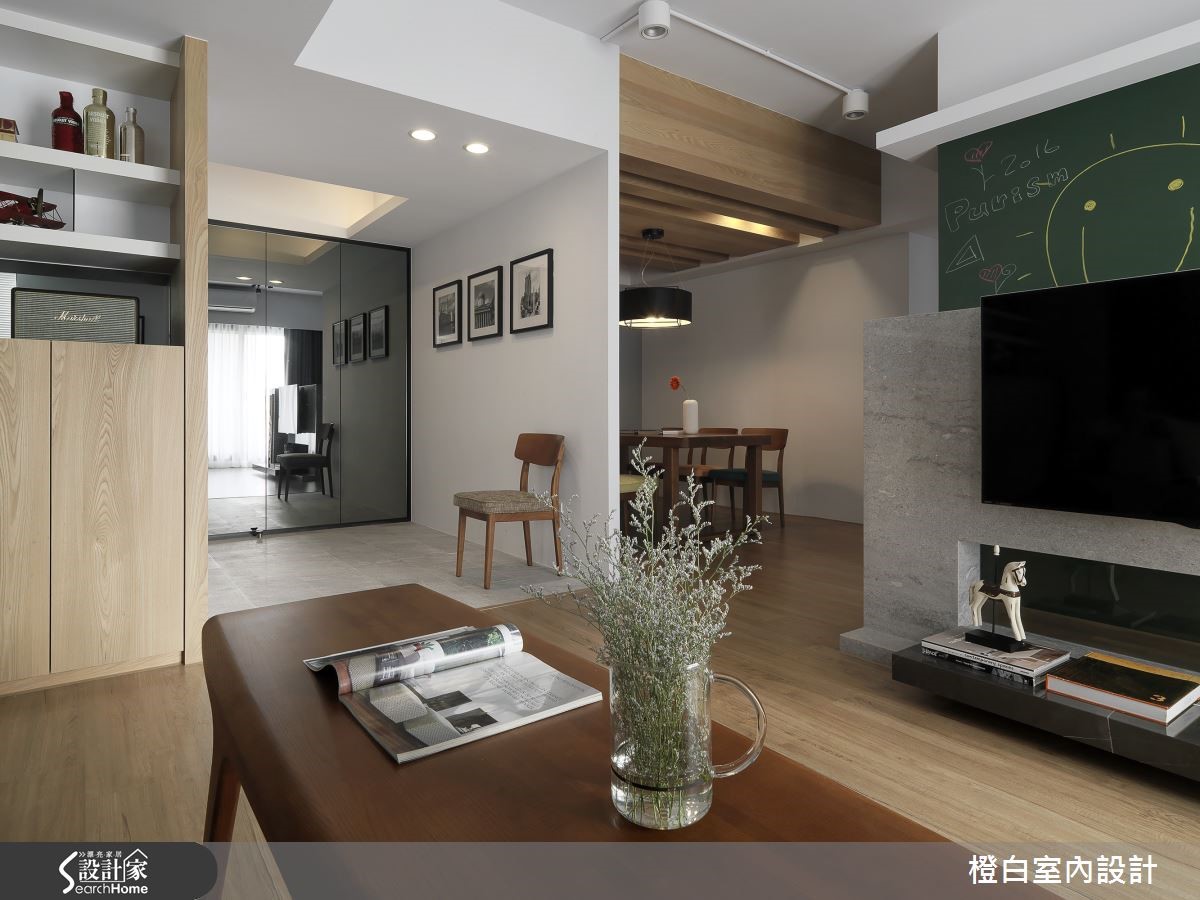 多重材质交互堆砌，老屋变身木质现代宅