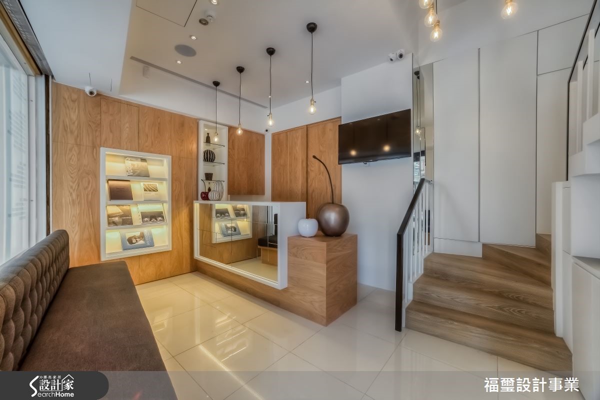 藉由色彩温度，打造温暖牙医诊所形象