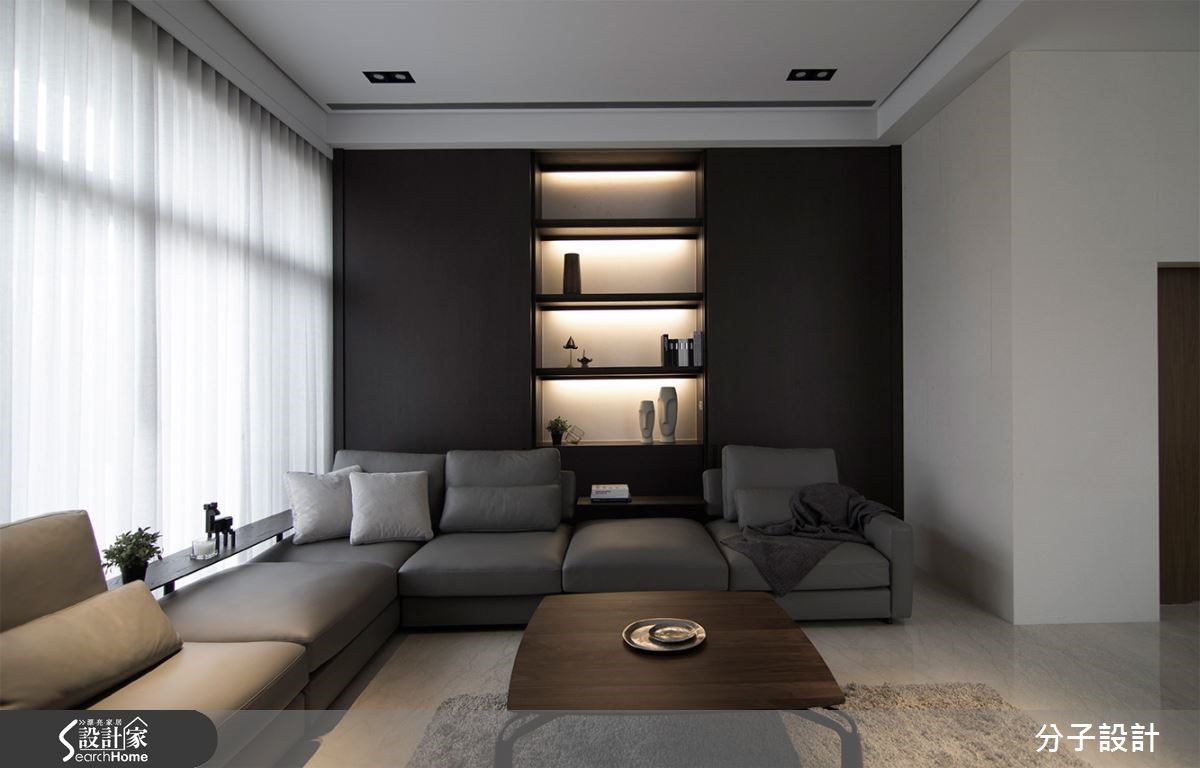 自然光与木质色调，营造优雅的独栋别墅