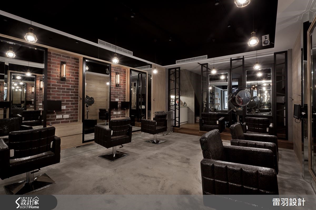 工业味满满流泻，时尚有型的英伦风发廊