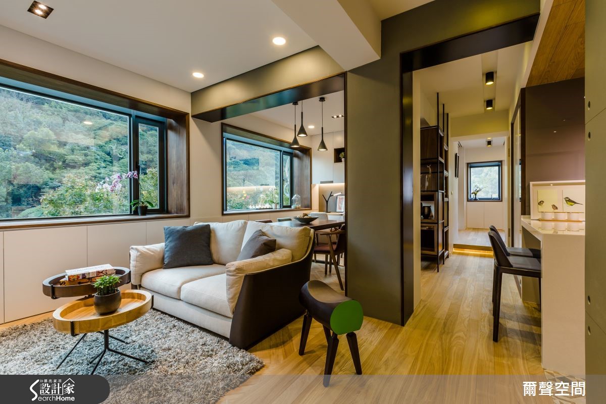 开放设计搭配推拉门，山景绿意走进时尚宅