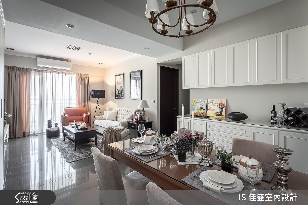 注入典雅色调和线板，打造纯白美式宅