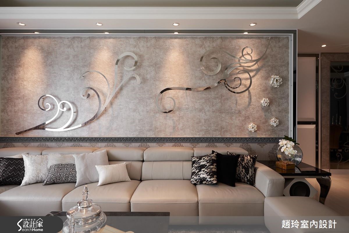 古典雕饰搭配细致材质，创造现代新古典宅