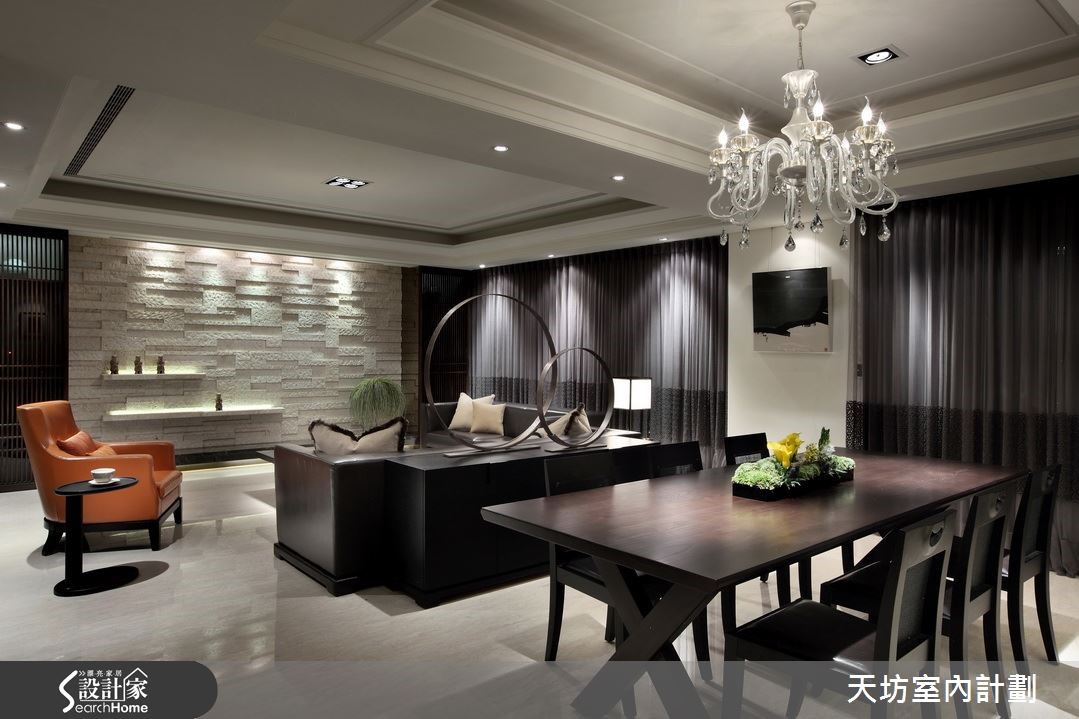 以木质为主轴，以简驭繁的新东方风格