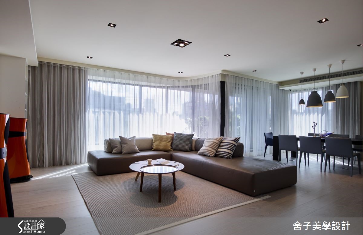 打通格局 纳进採光 现代风双併大宅的灵活视野