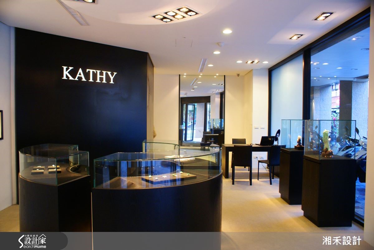 时尚轻奢，感受珠宝的时光之旅