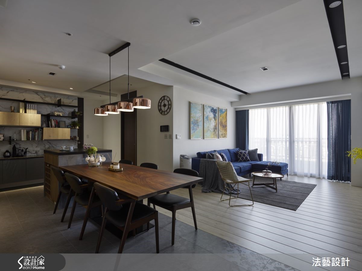 空间注入亮丽色调，满足夫妻两人的新生活