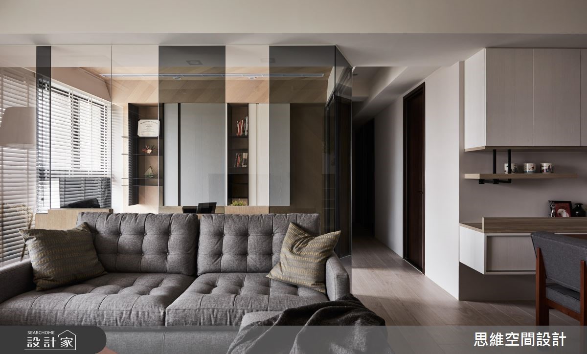 93平拥四室，巧用玻璃化解狭窄感受