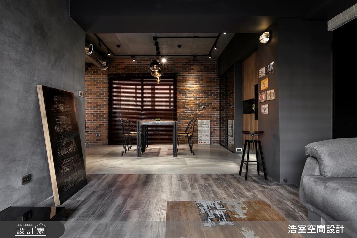 20年老屋改造，走进美剧生活的92平工业宅