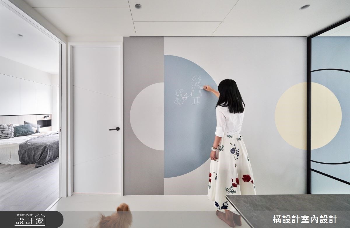 圈出亲子宅的文青质感！暗藏「黑板墙+隐藏收纳」，打造充满欢笑声的清新北欧宅
