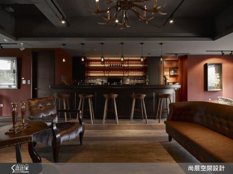 收藏三千美酒的美式酒窖，令你一眼即醉